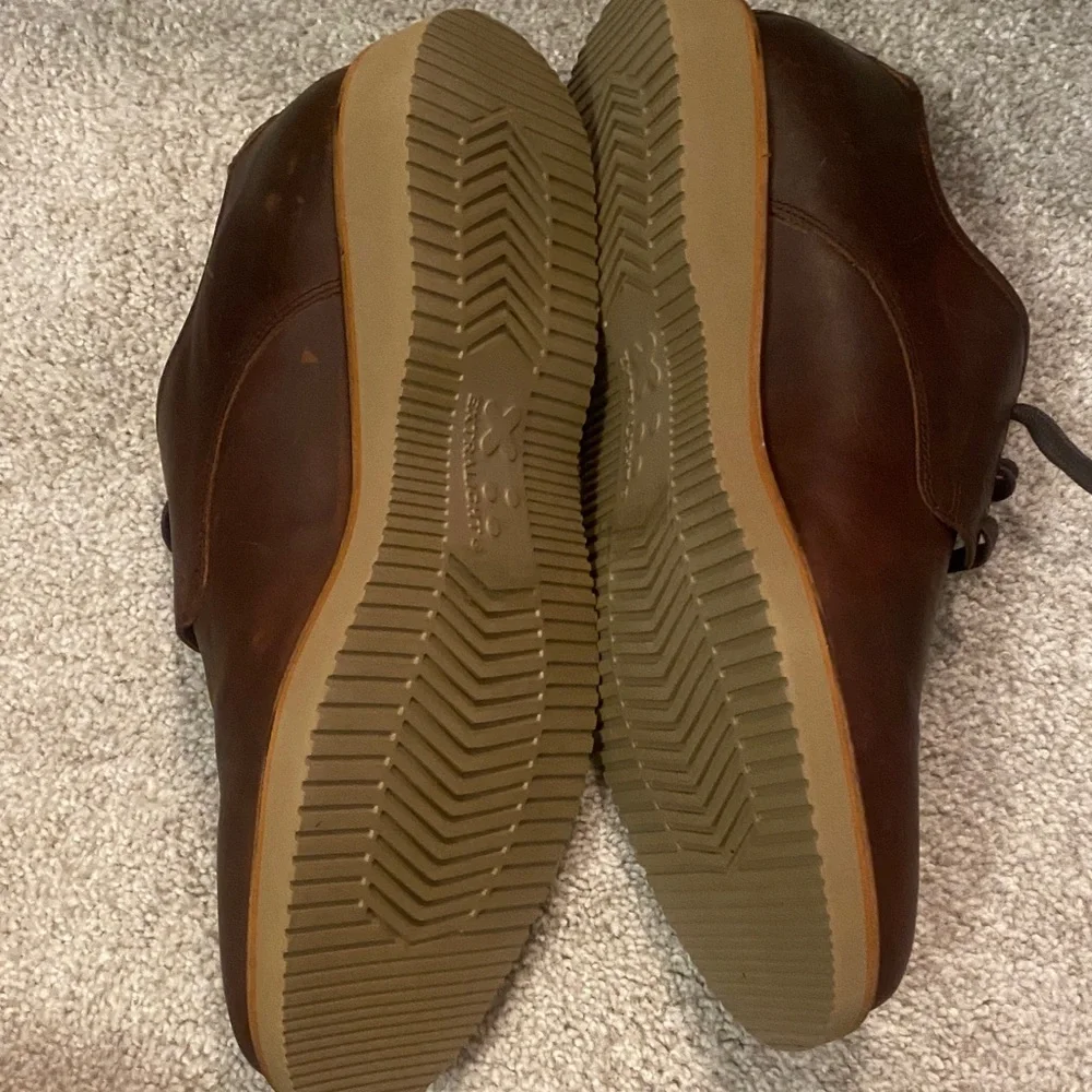 Dunham Men’s Brown Leather dress shoes